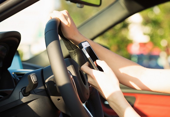new-massachusetts-hands-free-driving-law-to-go-into-effect-in-february-2020